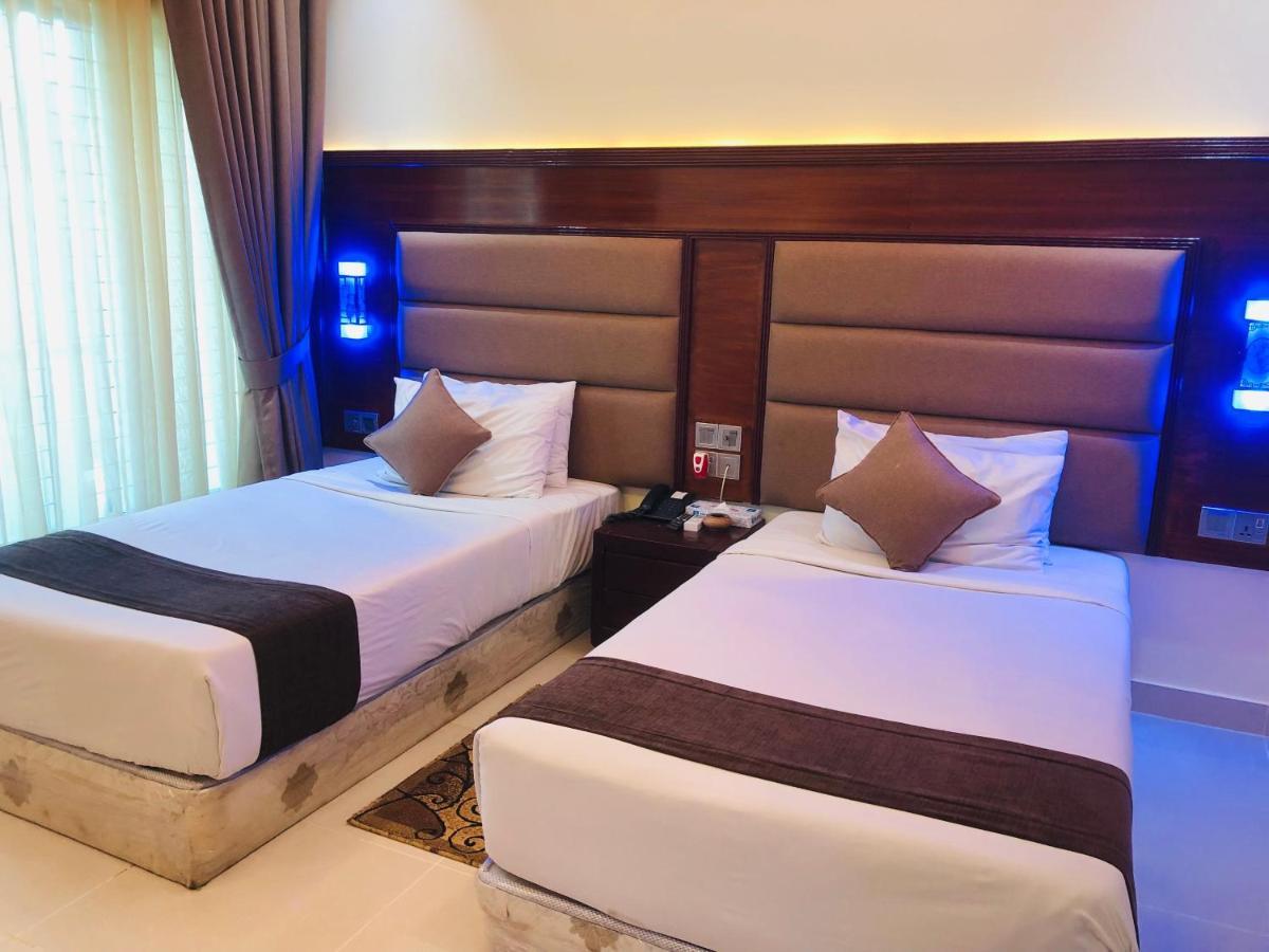 Uni Resort Cox's Bazar Bagian luar foto