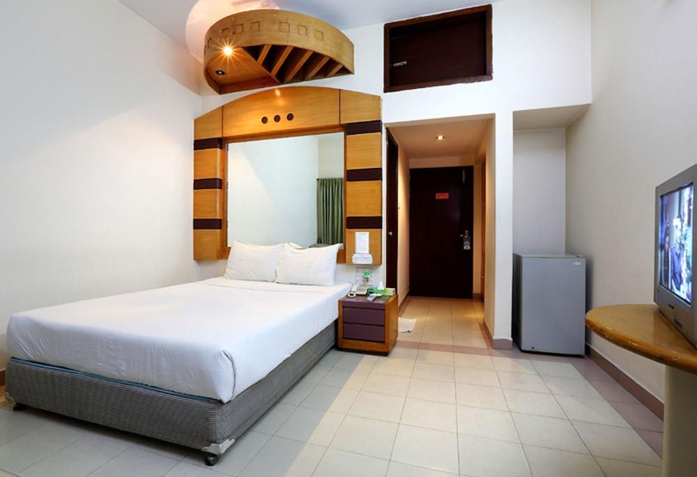 Uni Resort Cox's Bazar Bagian luar foto