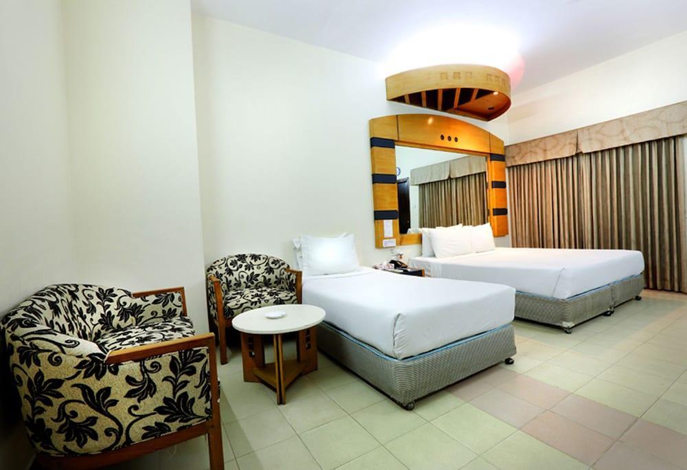 Uni Resort Cox's Bazar Bagian luar foto
