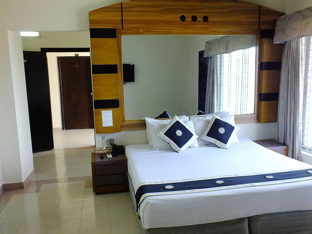 Uni Resort Cox's Bazar Bagian luar foto