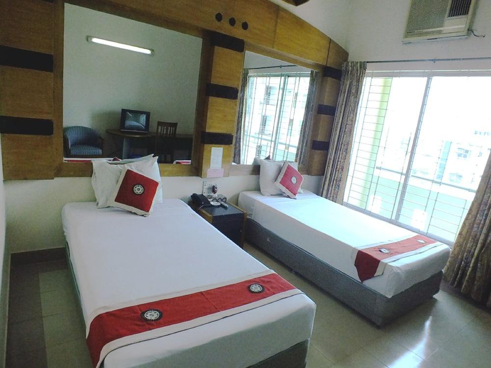 Uni Resort Cox's Bazar Bagian luar foto