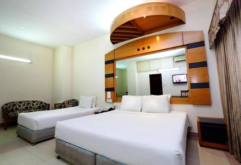 Uni Resort Cox's Bazar Bagian luar foto