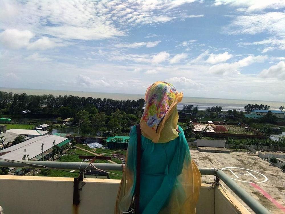 Uni Resort Cox's Bazar Bagian luar foto