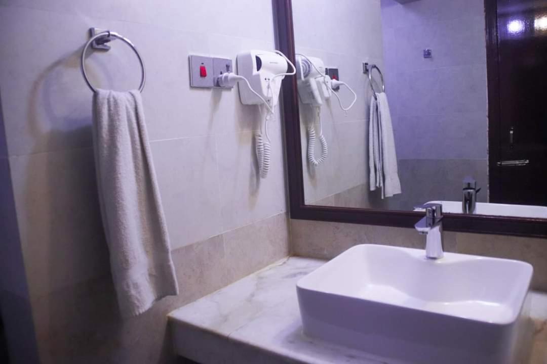 Uni Resort Cox's Bazar Bagian luar foto